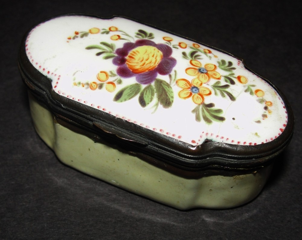 Georgian Battersea enamel patch box. Circa 1780
