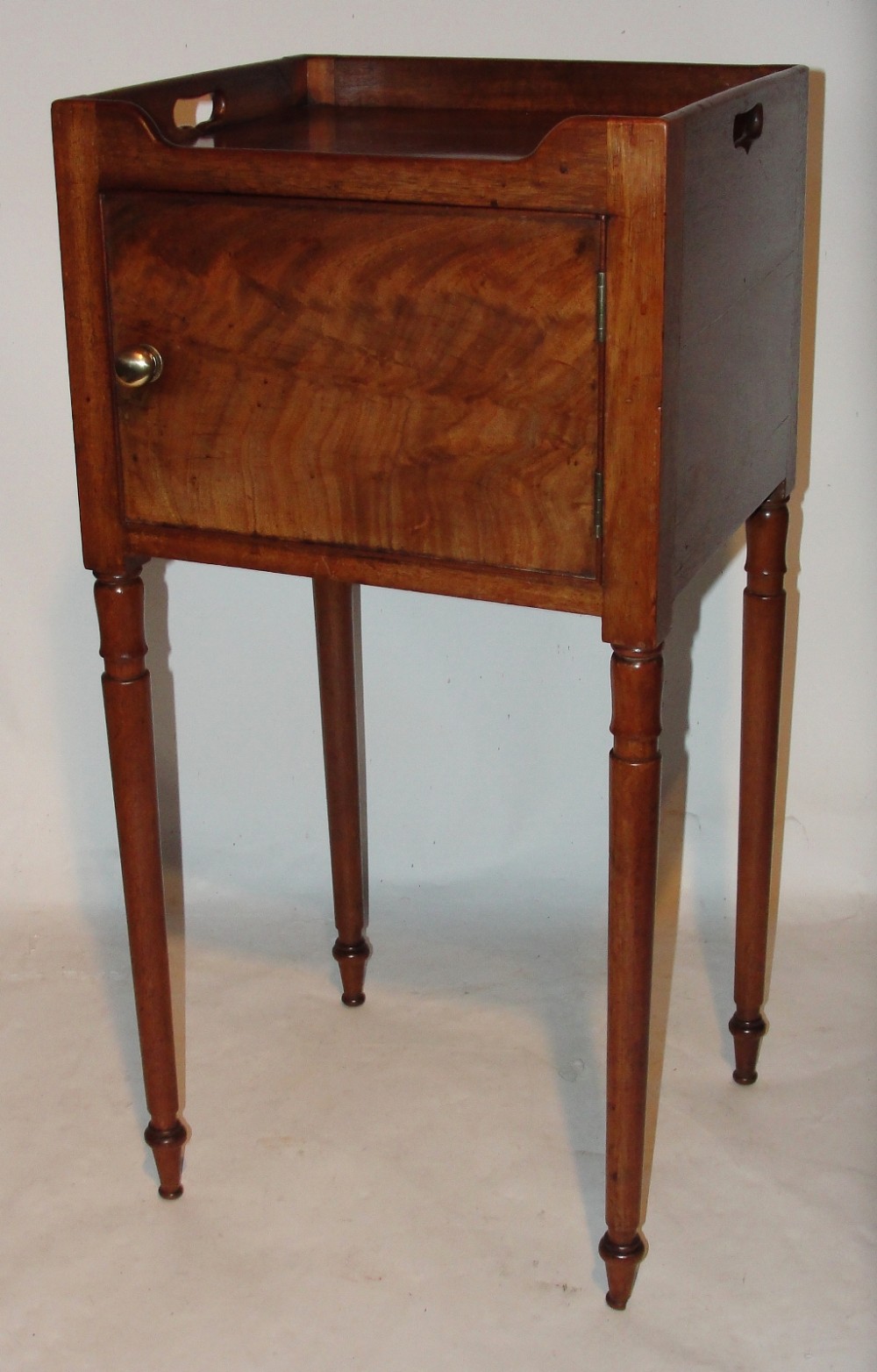 Georgian mahogany bedside cabinet. Circa 1810