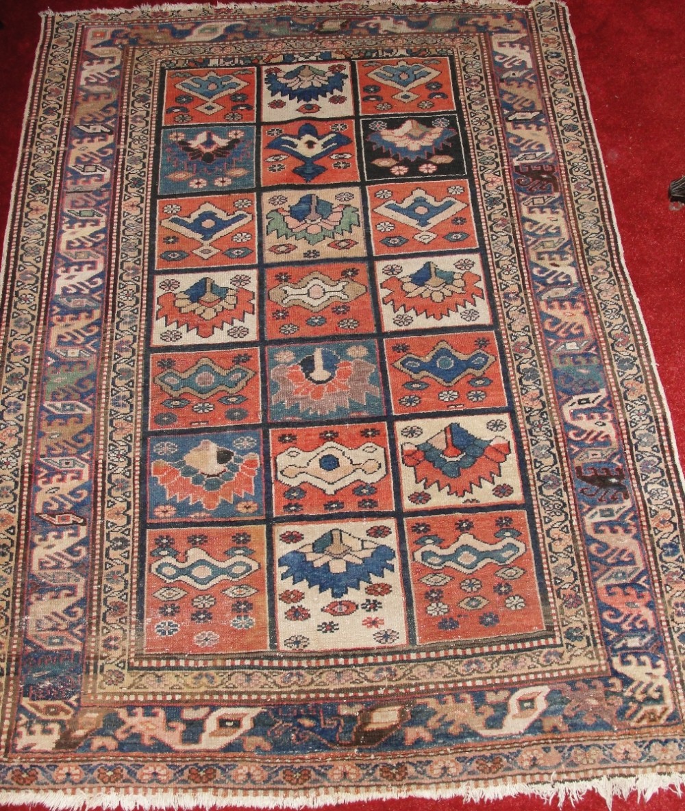 Antique Persian Bactiari rug. Circa 1900