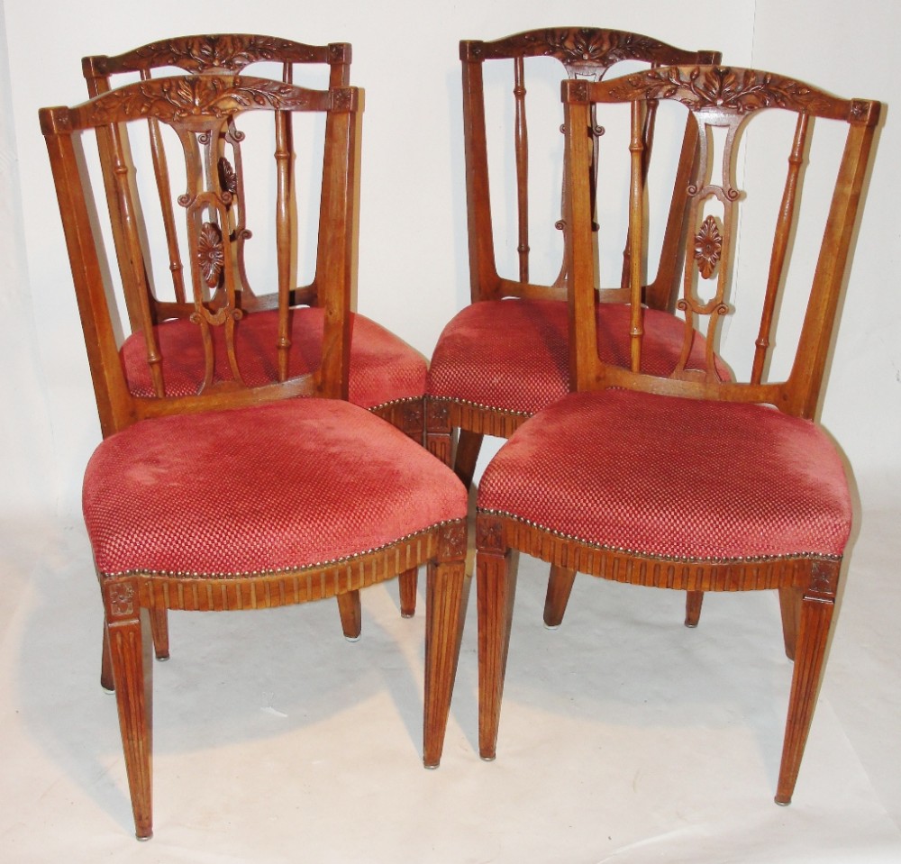 Set 4 Dutch carved elm dining chairs Circa 1780