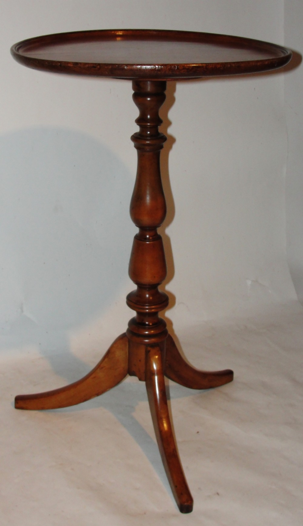 Georgian mahogany dish top tripod table. Circa 1810