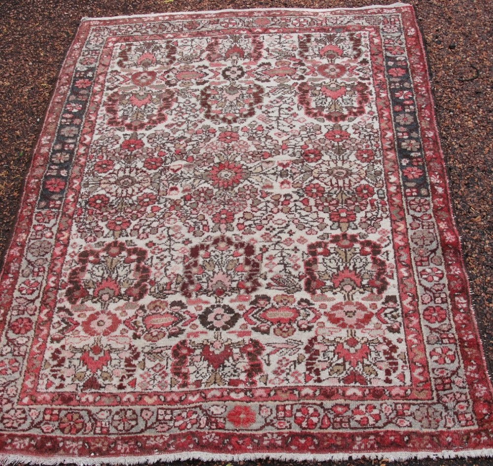 Antique Persian Hamadan rug. Circa 1920