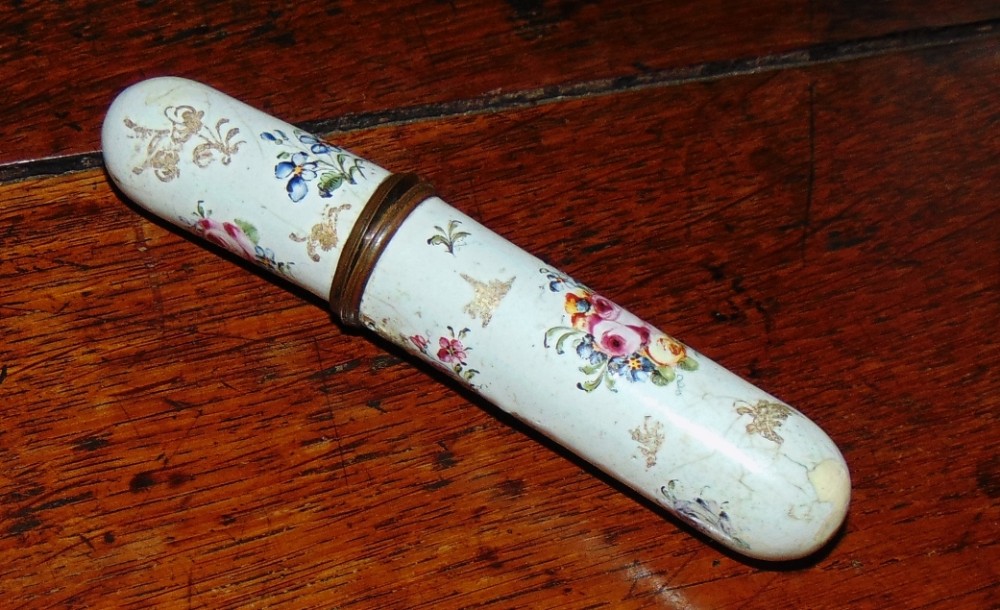 Georgian Battesea enamel bodkin case Circa 1775