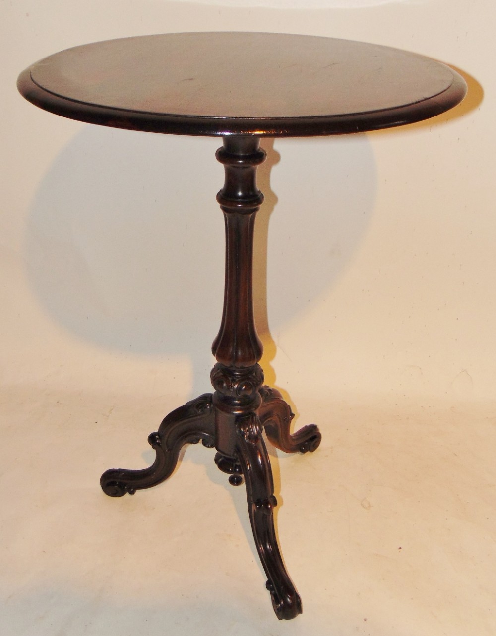 William IV rosewood tripod table. Circa 1835