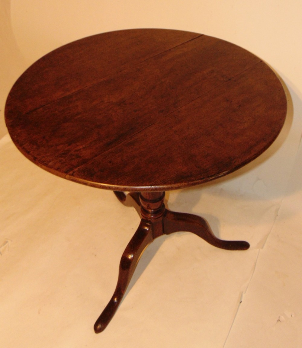 Georgian oak tripod table. Circa 1780