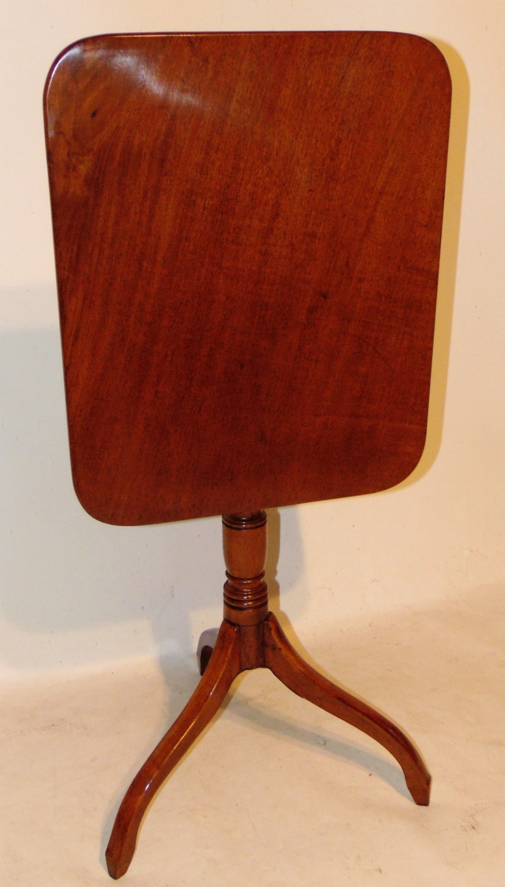 Georgian mahogany tripod table. Circa 1810