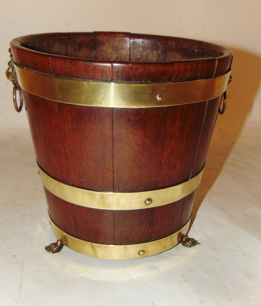 Georgian mahogany cachpot. Circa 1820