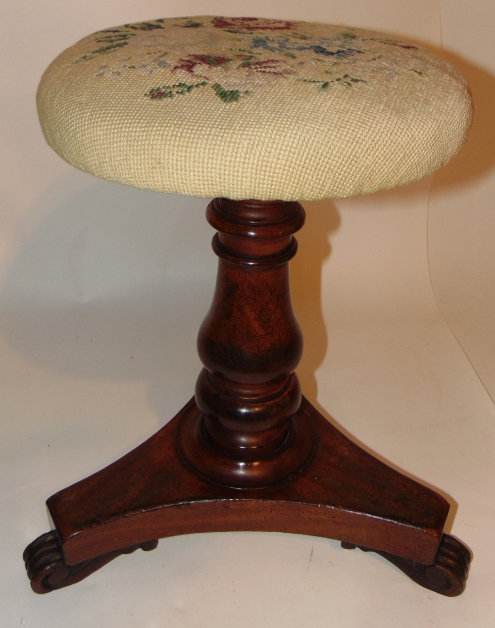 Regency mahogany adjustable piano stool Circa 1825