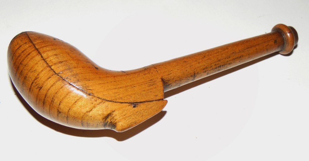 Georgian fruitwood pipe case. Circa 1780