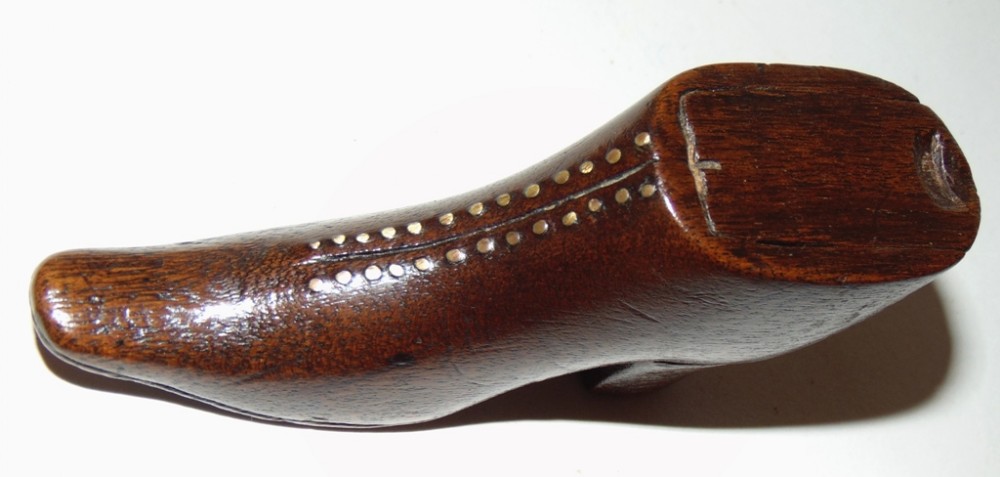 Georgian mahogany snuff shoe. Circa 1820