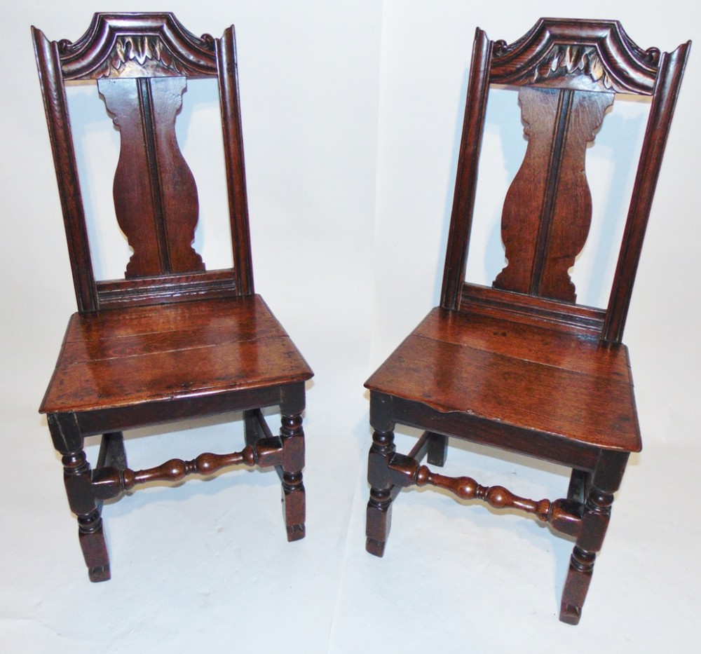 Pair Stuart oak chairs. Circa 1685