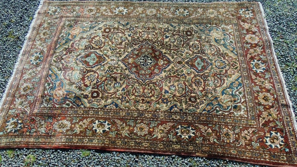 Antique Persian Ispahan rug Circa 1925