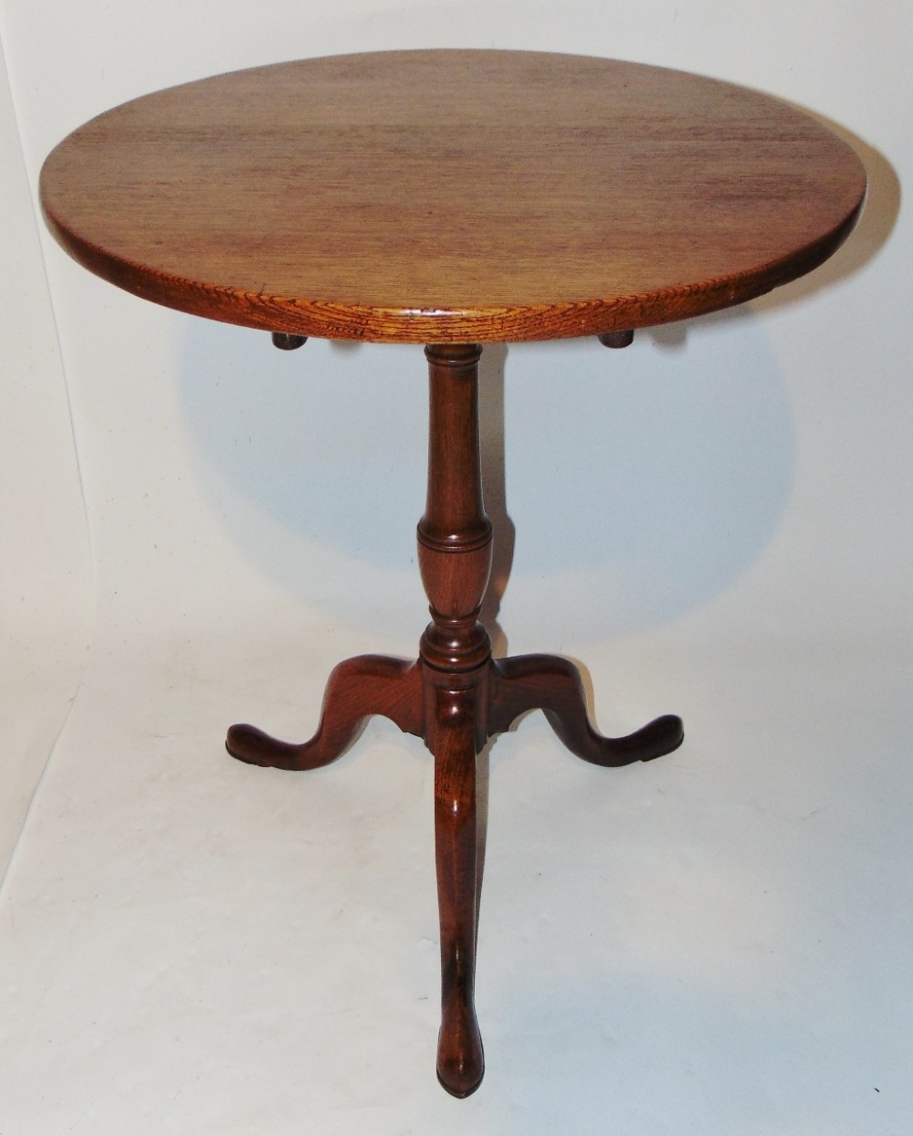 Georgian oak tripod table Circa 1780