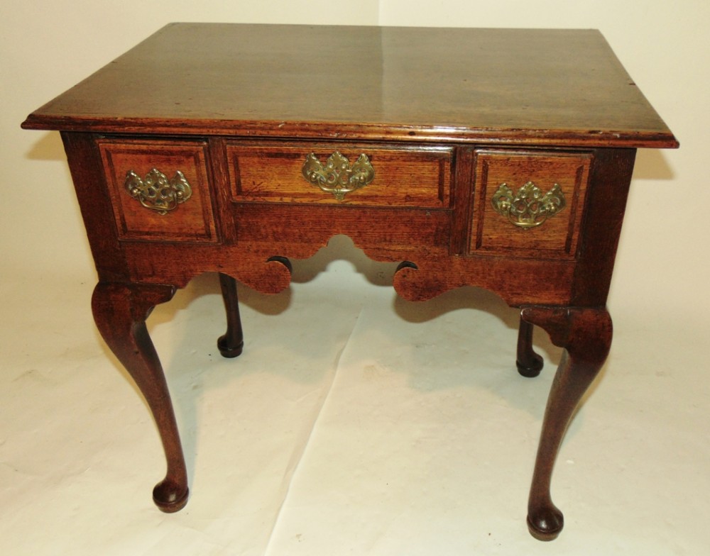 Georgian oak lowboy Circa 1750