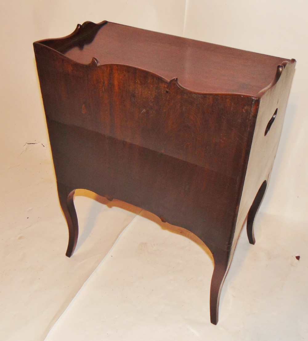 Dutch mahogany open bedside cabinet Circa 1785 View VI