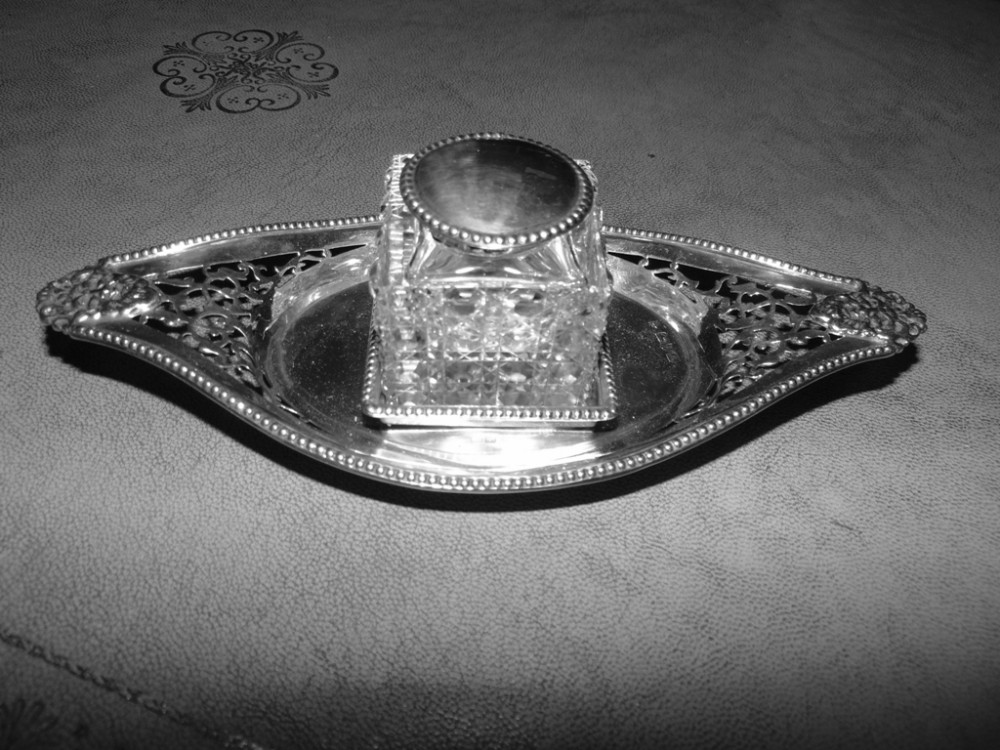 Edwardian Chester silver inkstand 1901