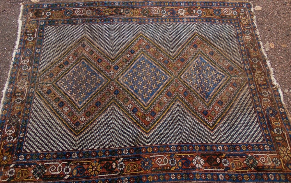 Antiques Persian Quasquai rug circa 1900