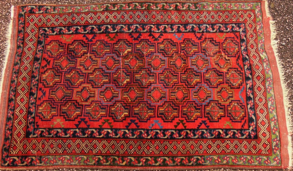 Antique Esari Turkoman rug circa 1910
