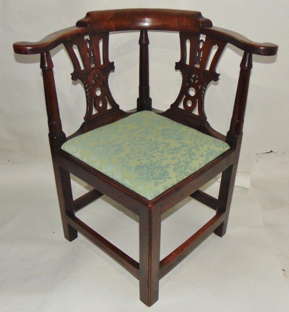 Georgian walnut corner chair circa 1760