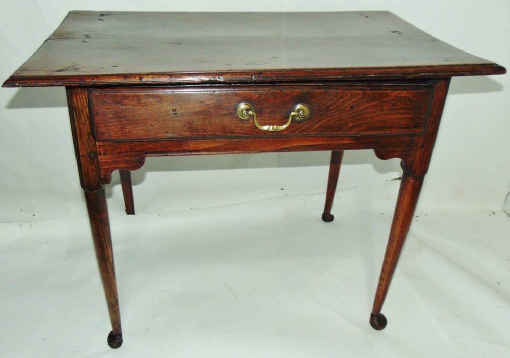 Georgian elm pad foot side table circa 1760