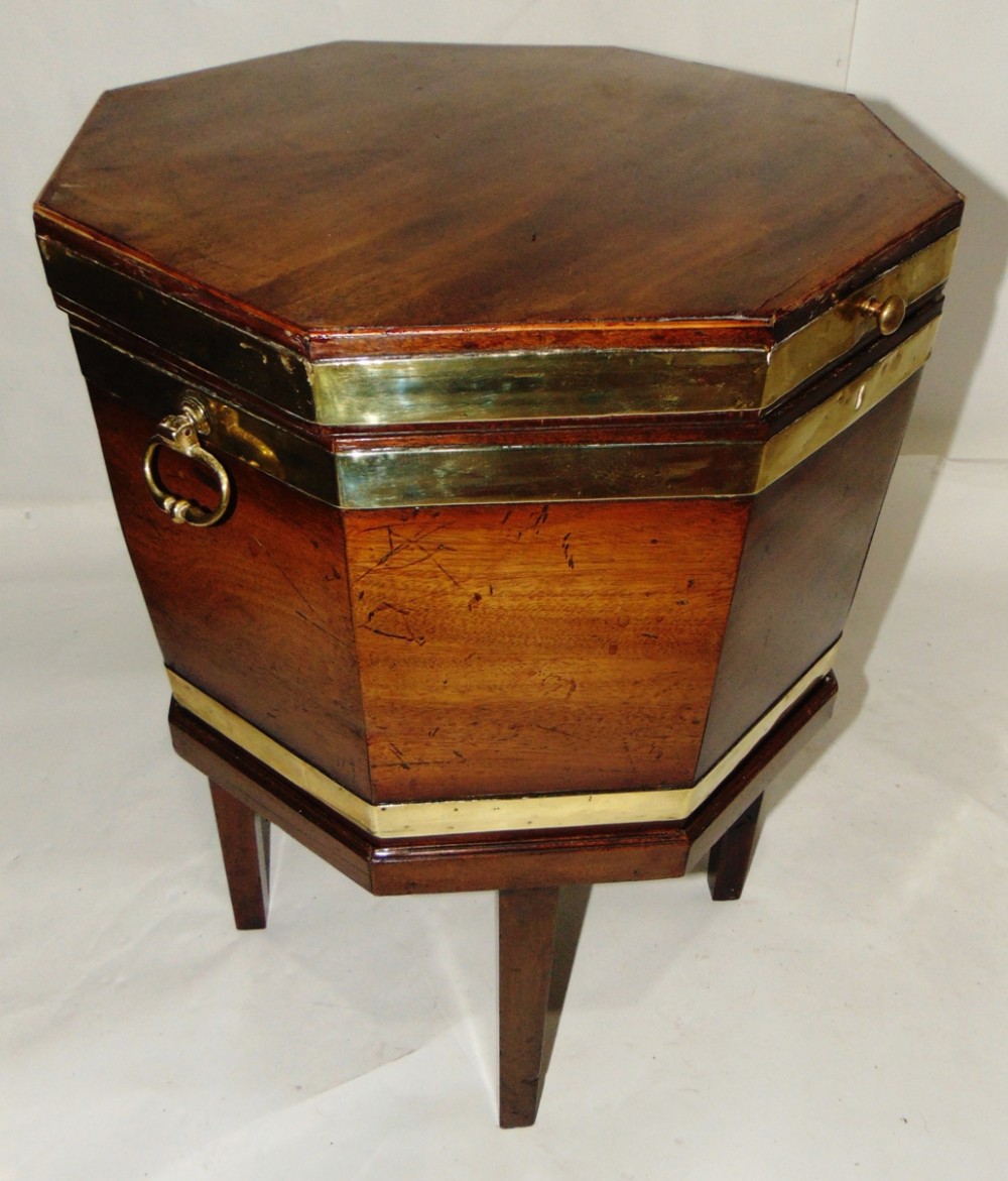 Georgian mahogany wine cooler circa 1775