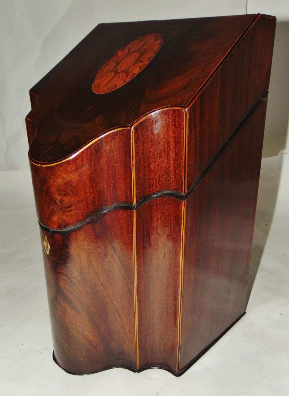 Georgian mahogany knife box circa 1785