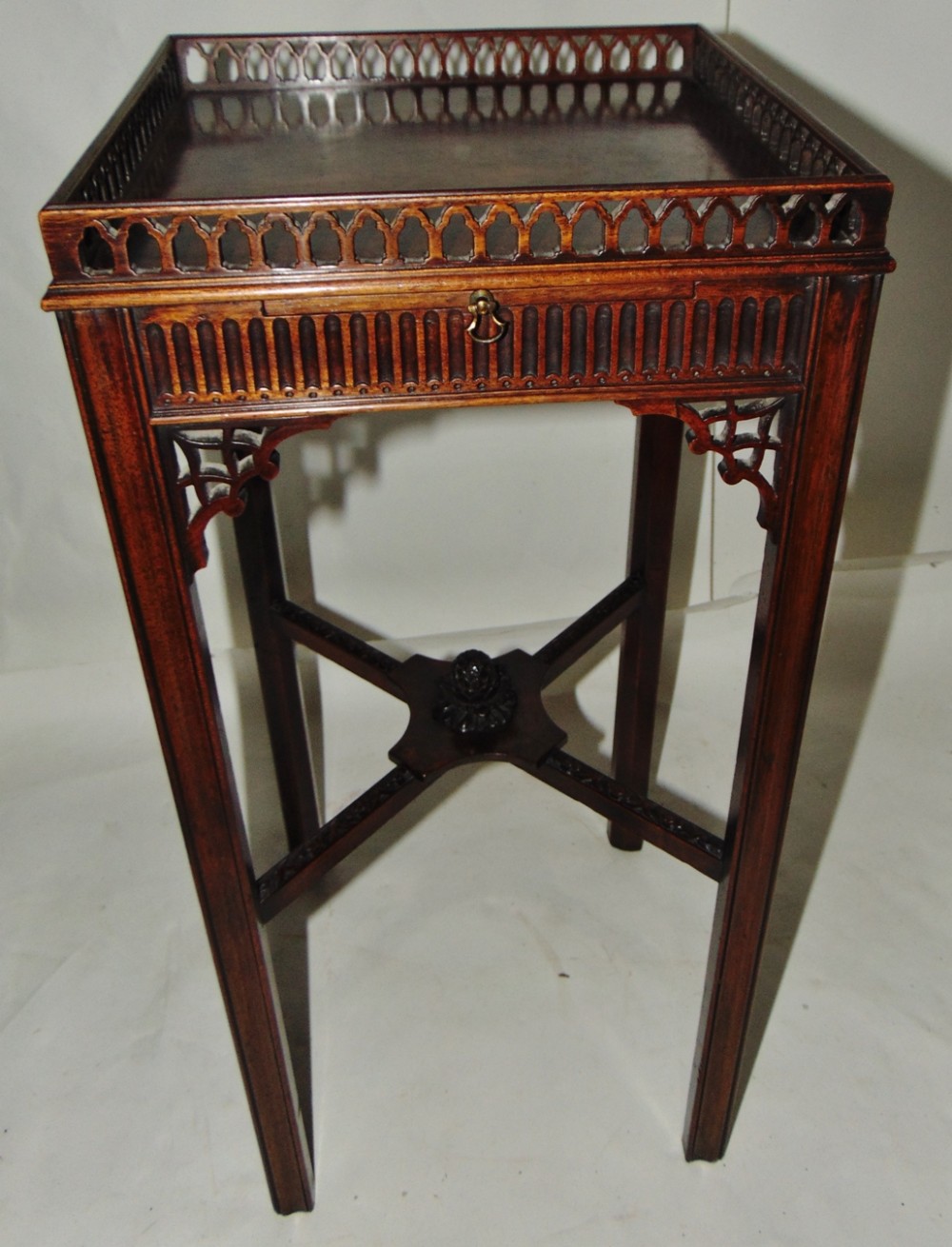 Chippendale mahogany urn stand circa 1760