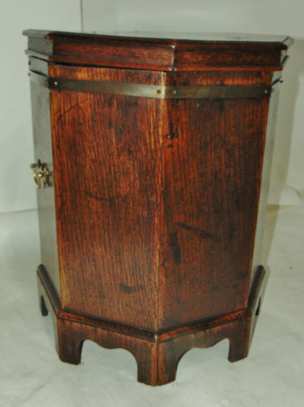 Georgian oak close stool circa 1740