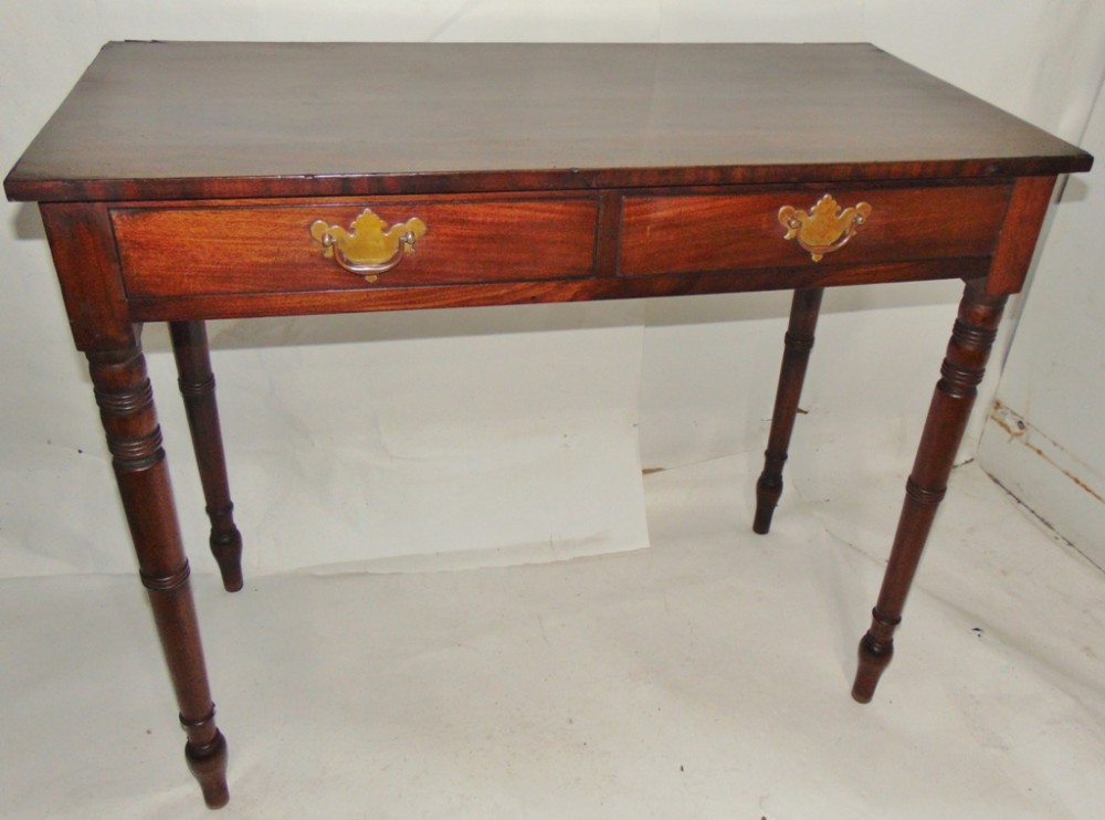 Georgian mahogany side table circa 1820