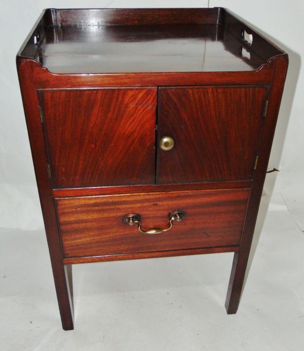 Georgian mahogany tray top commode circa 1770
