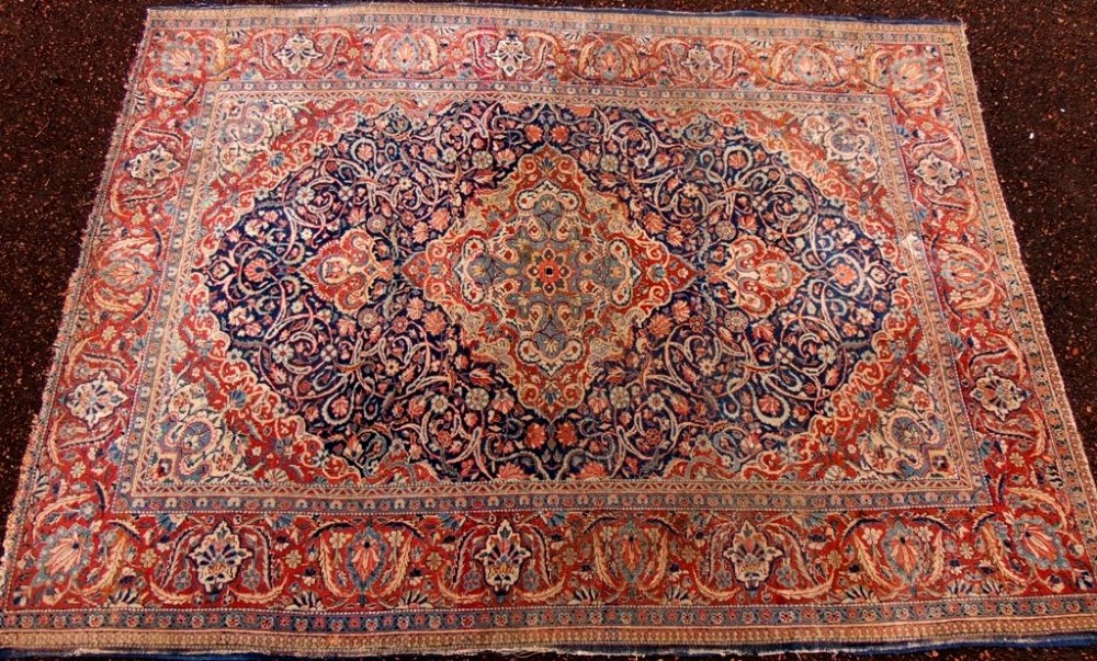 Antique Persian Kashan rug circa 1920
