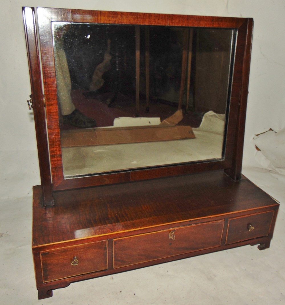 Georgian mahogany dressing mirror circa 1800