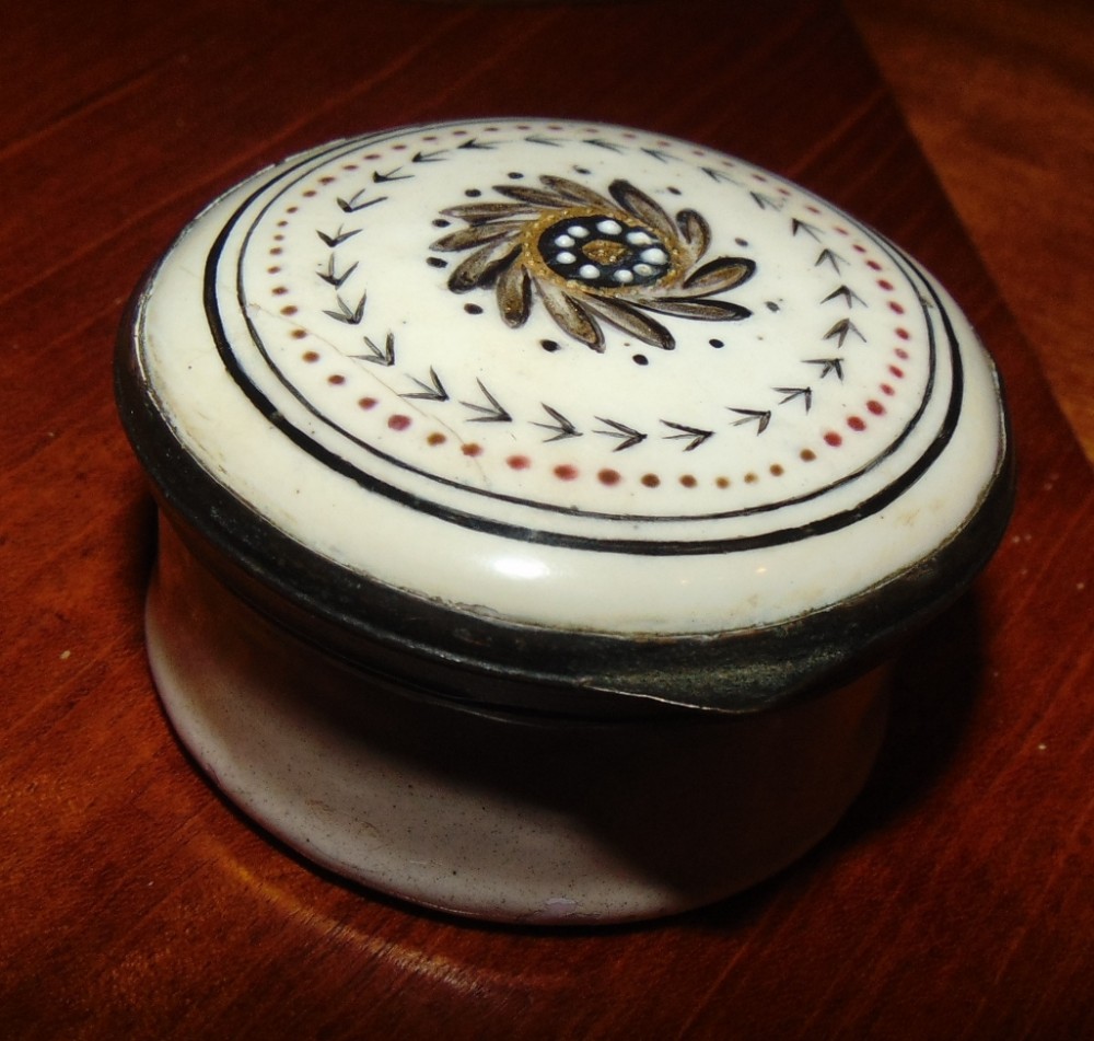 George III Bilston enamel patch box circa 1780