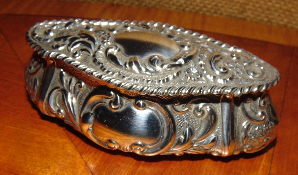 Edwardian Chester silver trinket box 1903