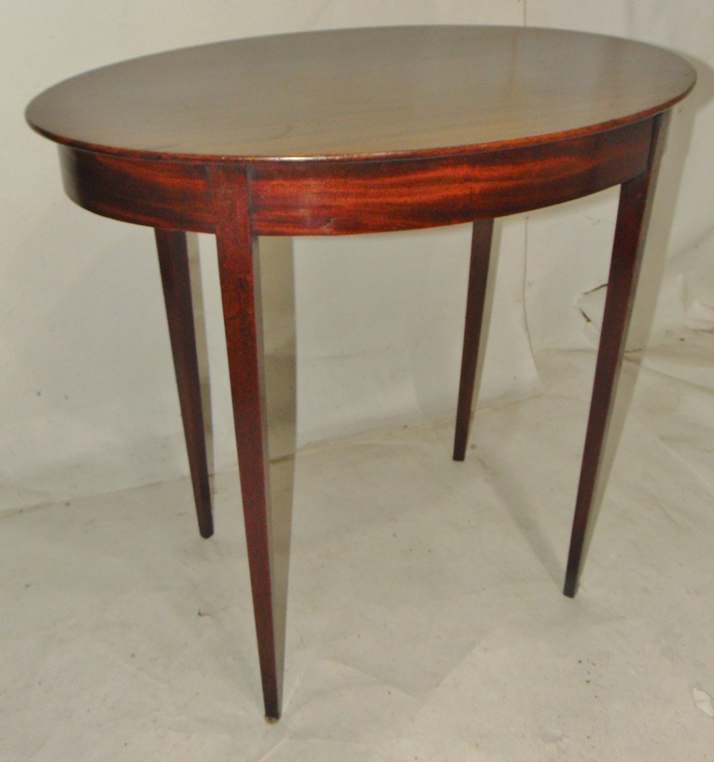 Scottish Georgian mahogany occasional table circa 1800