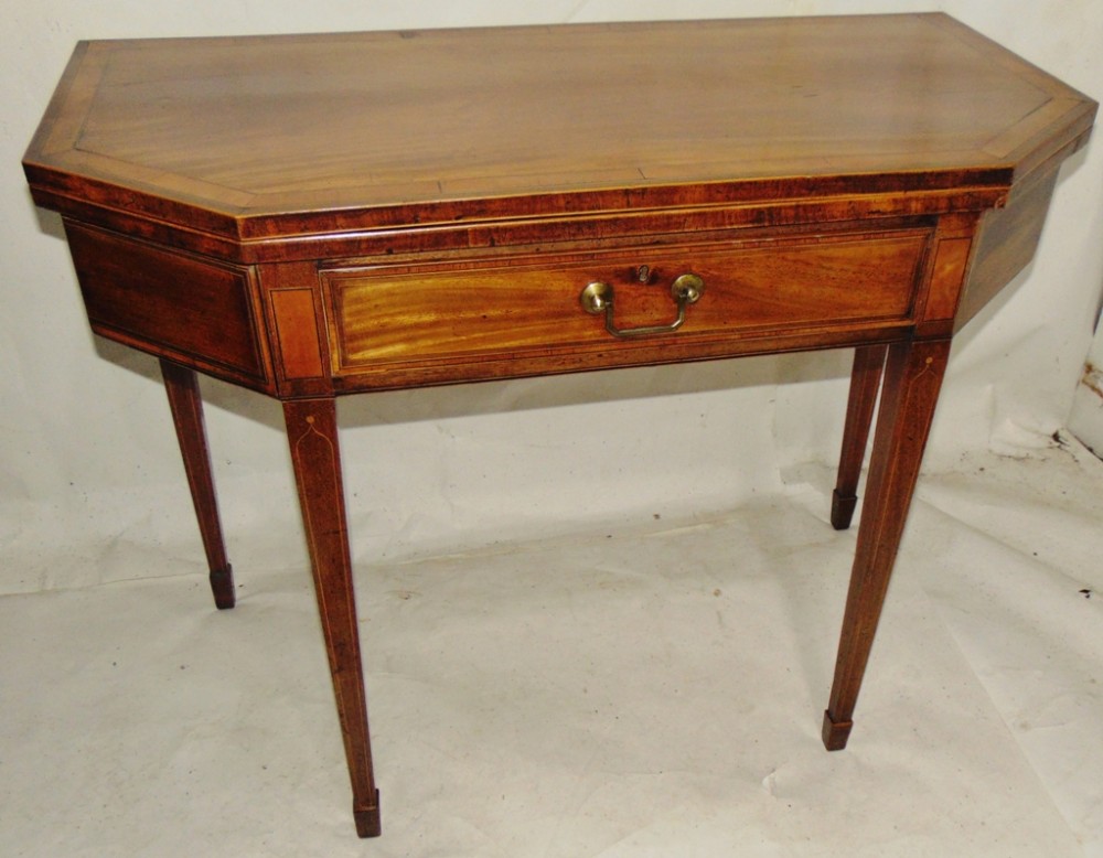 Scottish Sheraton mahogany tea table circa 1795