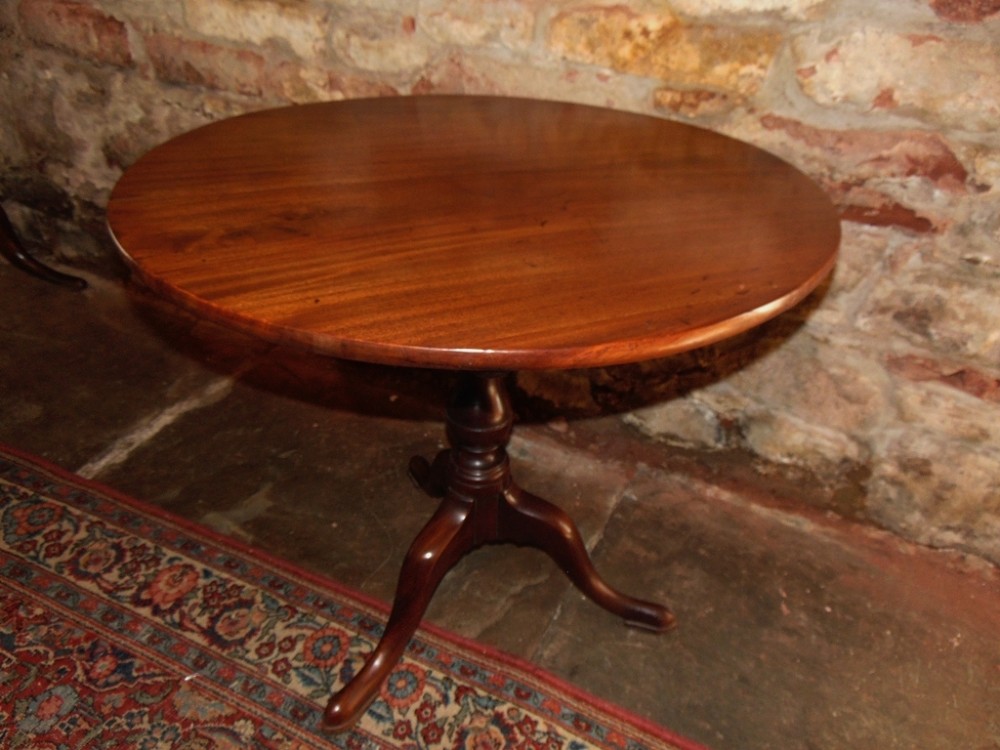 Georgian mahogany tripod table circa 1780