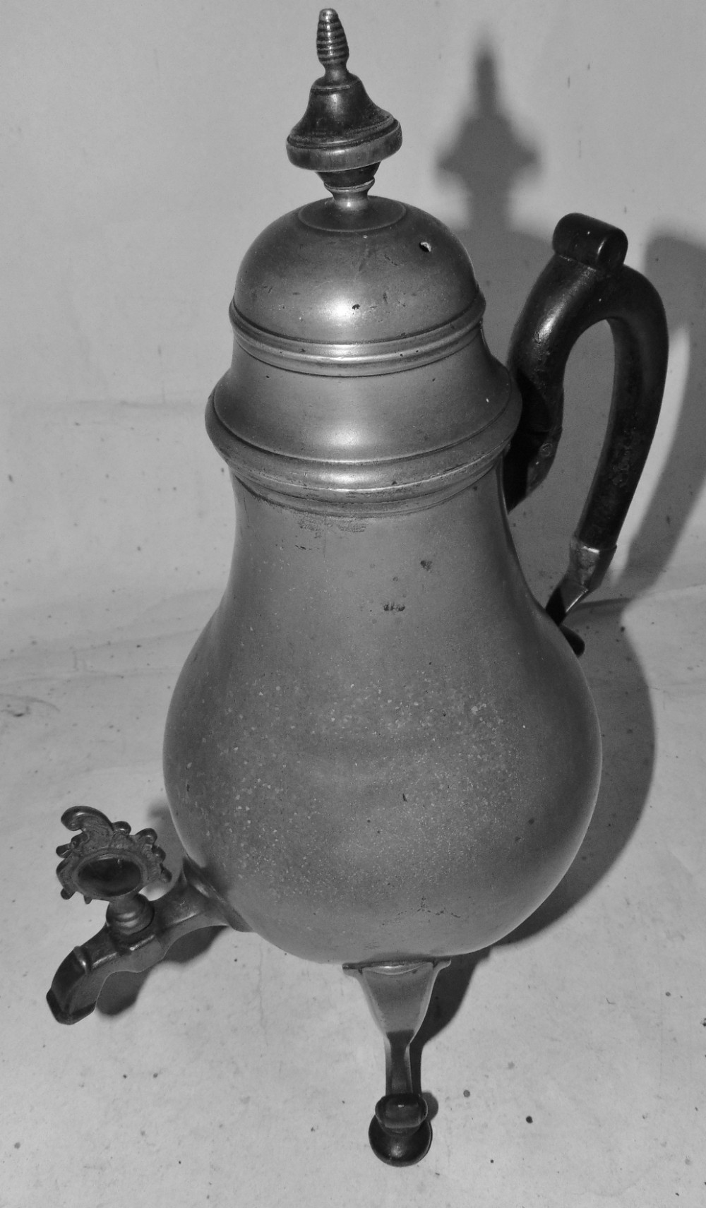 Dutch pewter coffee pot circa 1780