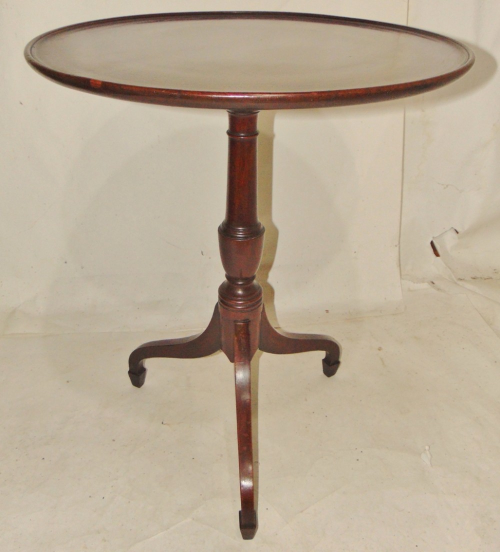 Georgian mahogany dish top tripod table circa 1800