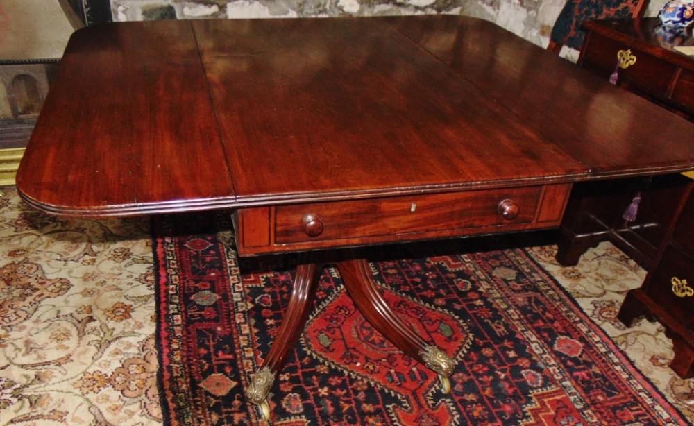 Georgian mahogany dining table circa 1820