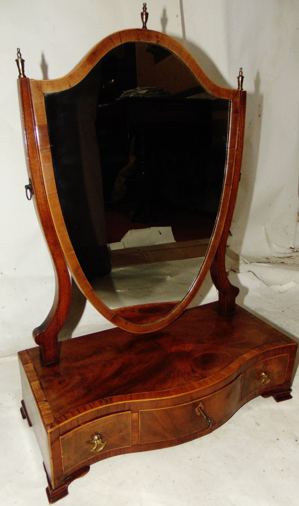 Sheraton mahogany toilet mirror circa 1790