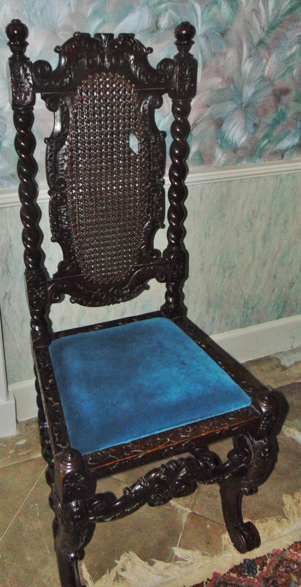 William & Wary walnut carved chair circa 1685