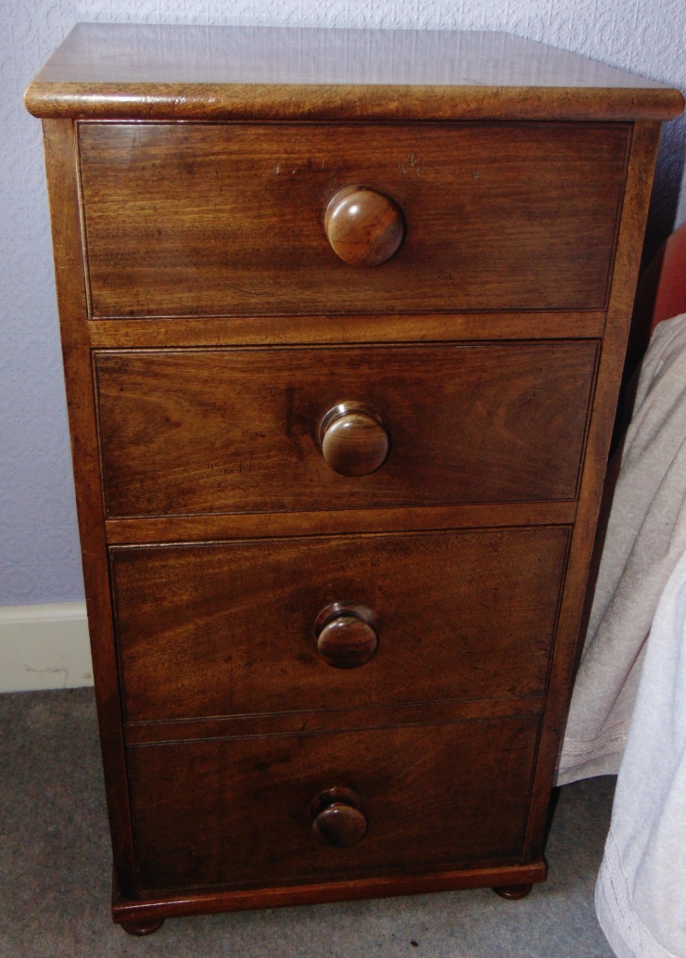Georgian mahogany bedside chest circa 1820