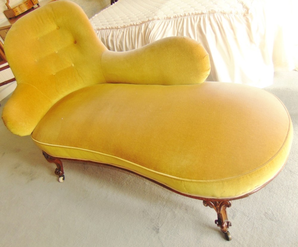 Victorian chaise longue. Circa 1860