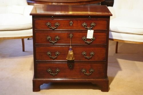 Late 18th Century Chippendale Period Mahogany Bachelor's Chest