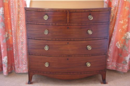 Regency Mahogany Bow-front Chest