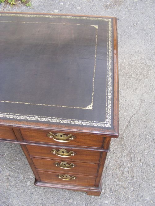 fig 1. George III Mahogany Pedestal Desk