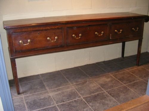 Superb Georgian Crossbanded Oak Dresser Base.

