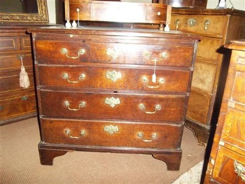 Georgian Oak Bachelor Chest