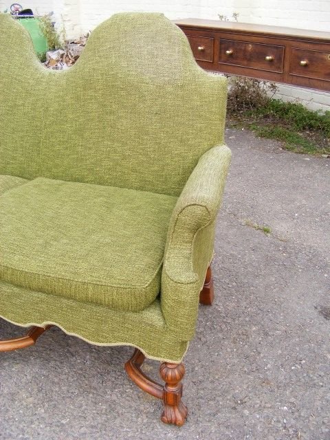 fig 1. William and Mary style settee Possibly retailed by Liberty